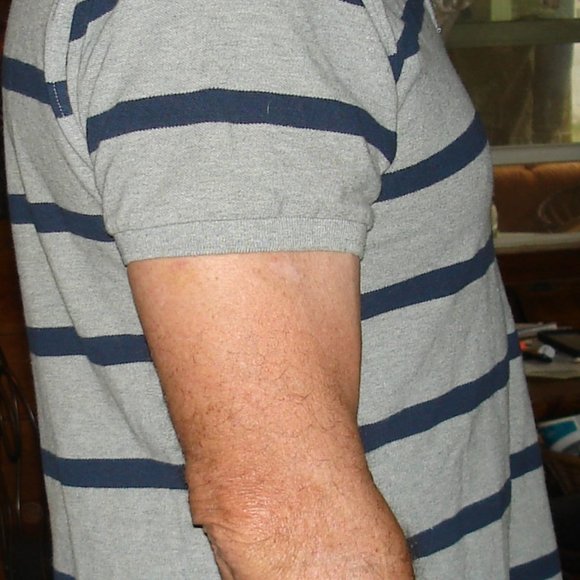 Basic Editions Classic Fit Mens Gray & Blue Striped Short Sleeve Polo Size LG - Picture 2 of 5